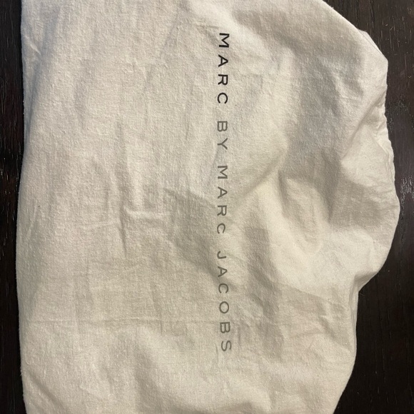 Marc Jacobs mixed leather/suede bag with multiple pockets and handle options - Picture 7 of 7